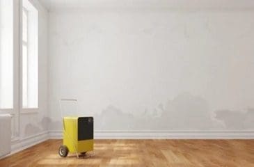 ייבוש רטיבות מים מתחת לריצוף