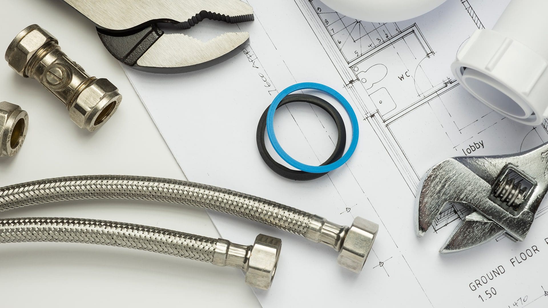 שירותי אינסטלטור 24 שעות בפתח תקווה